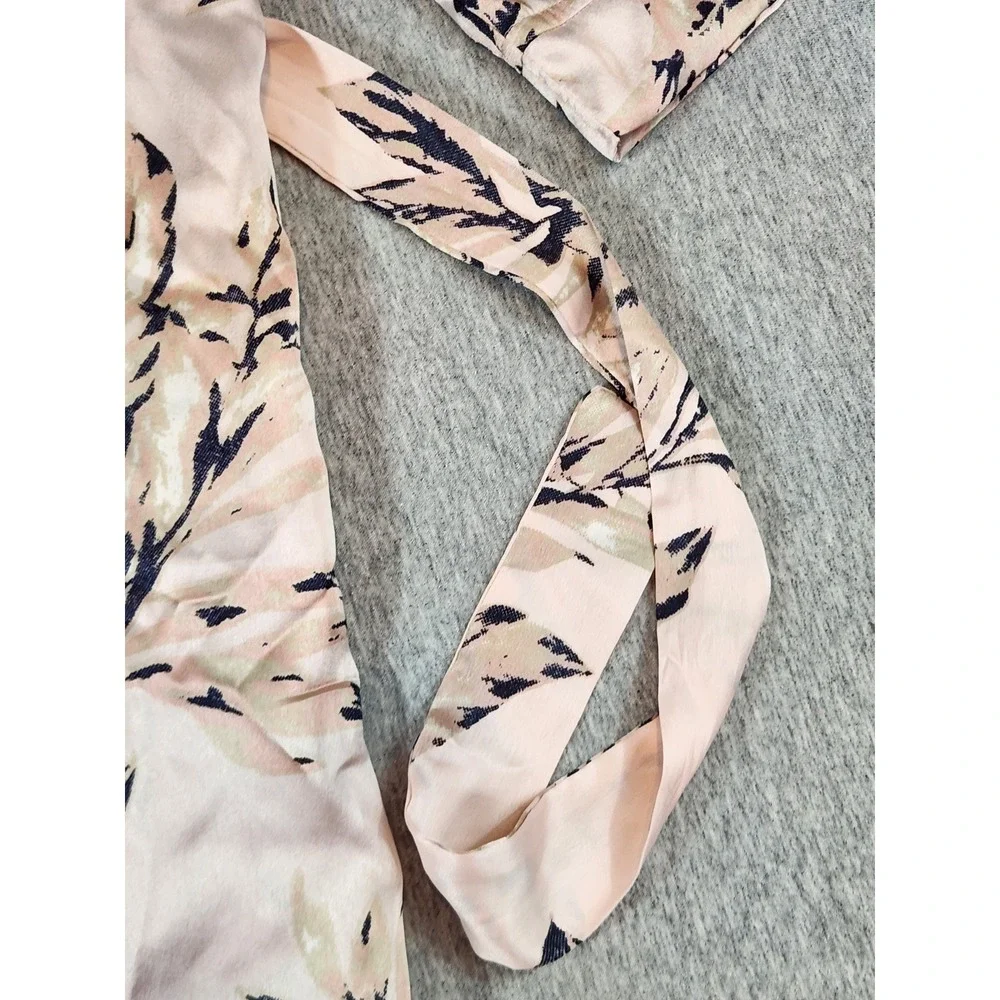 House of Harlow 1960 Robe Women Medium Pink Navy Leaf Print Satin Belted Pockets